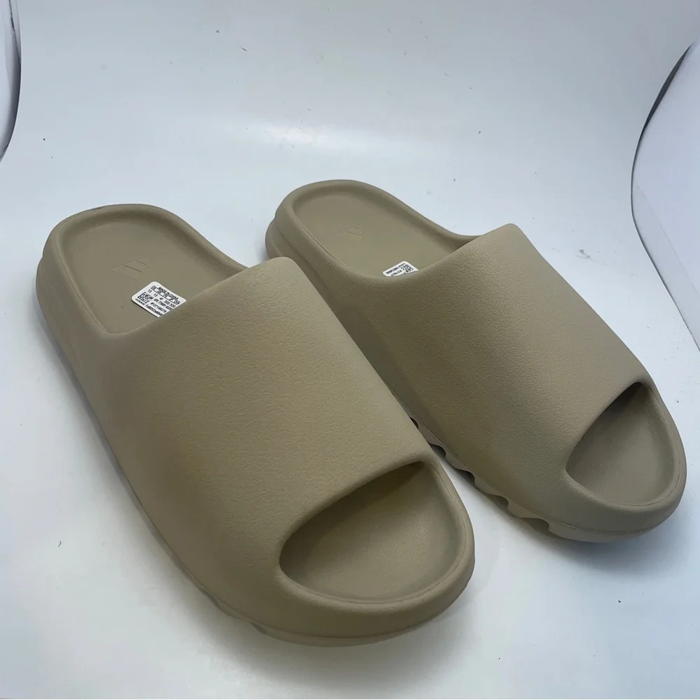 Yeezy by Adidas Slides Originals Brown Size 13‎